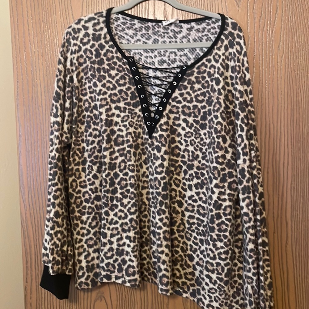 Leopard long sleeve top